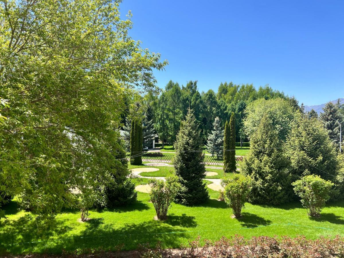 Радуга Иссык-Куль Aparthotel Chon-Sary-Oy Exterior photo